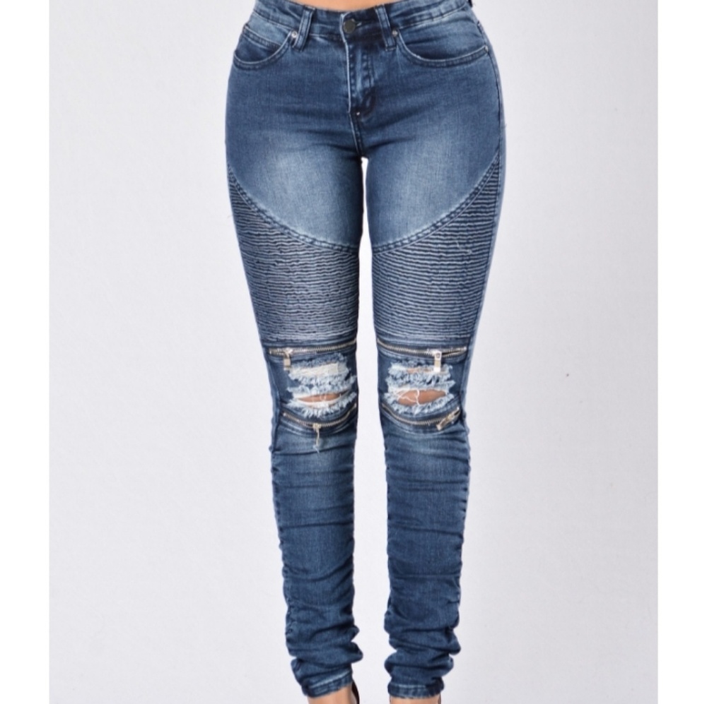 Fashion Nova "walk this way" skinny jeans sz. 13